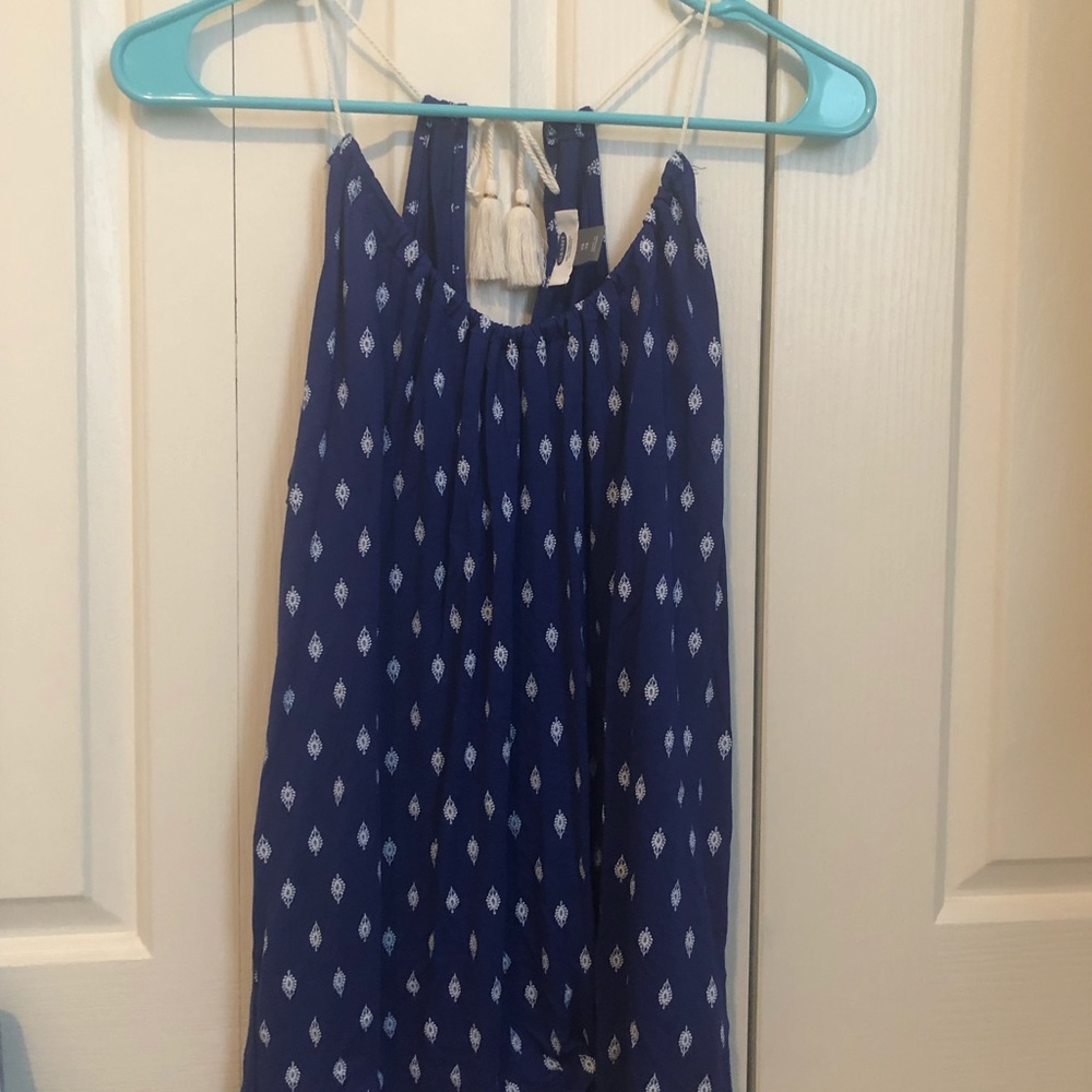 Old Navy blue tank top